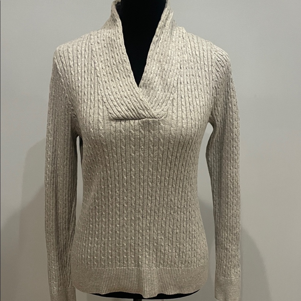 Women's grey Cable Knit Sweater small